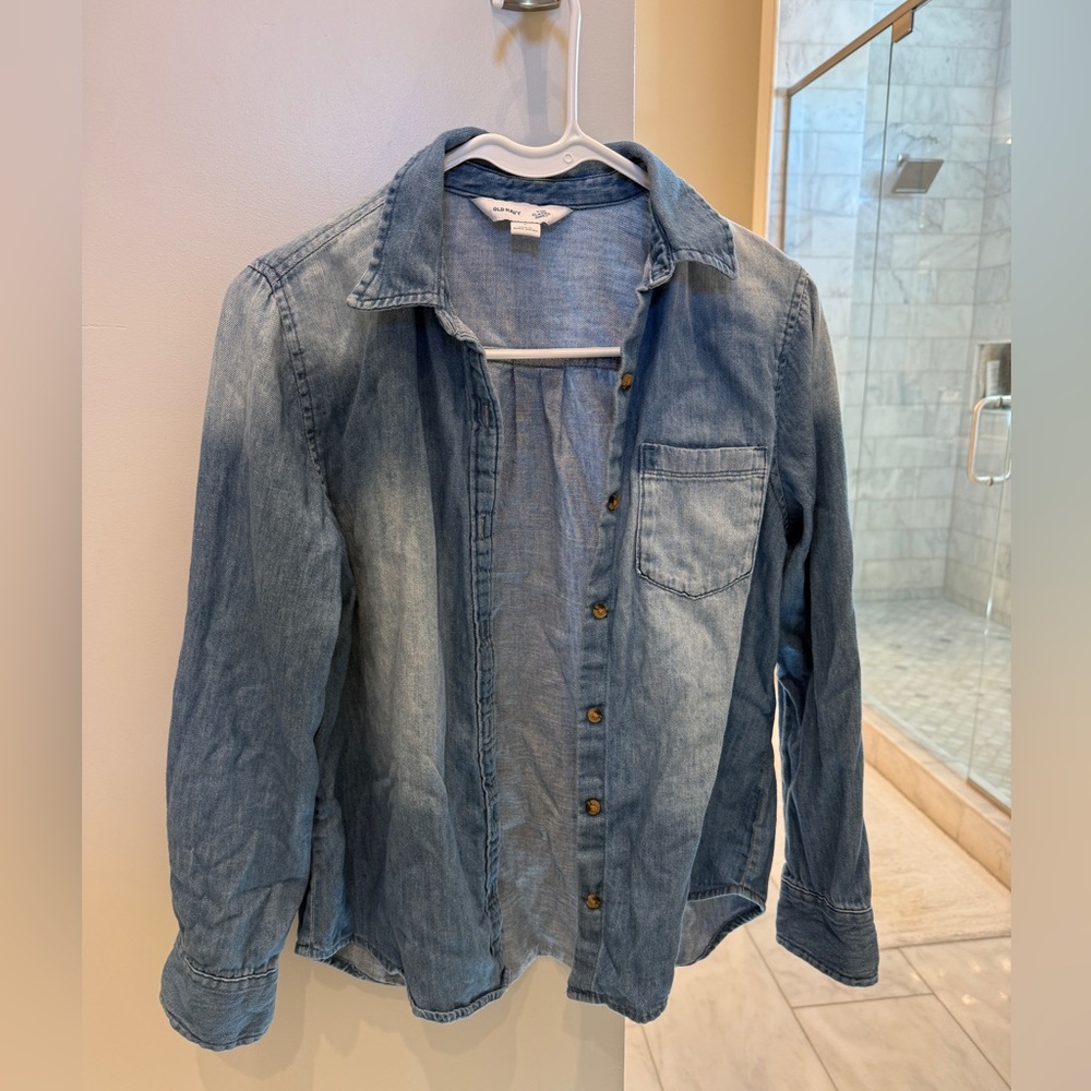 Old Navy Light Blue Classic Shirt - size S